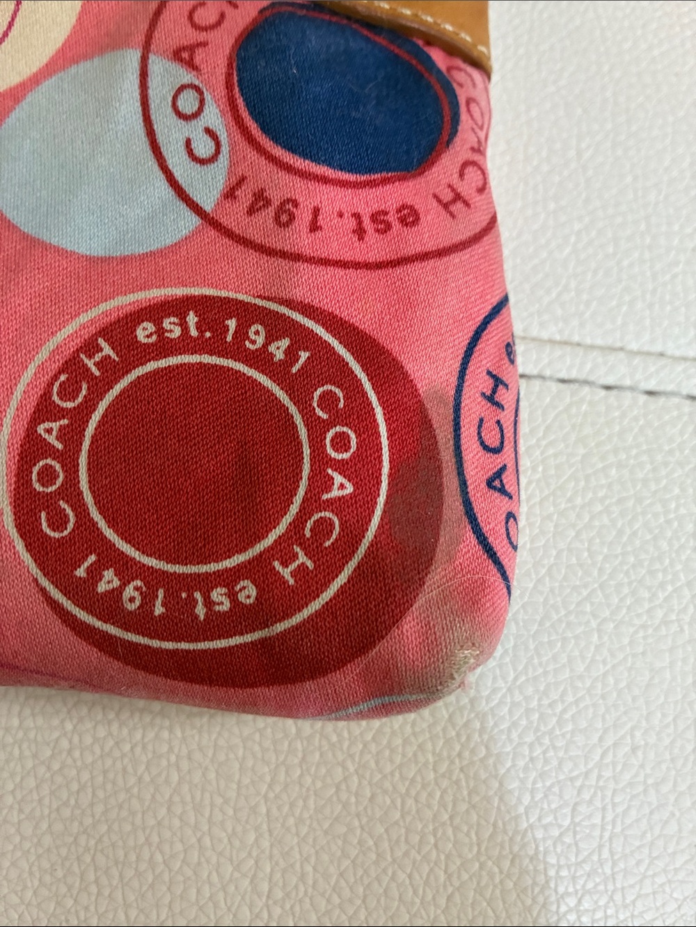 Vintage Y2KCoach Pink Circle Print Wristlet - Picture 6 of 8